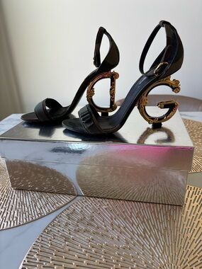 Dolce & Gabbana Camouflage Patchwork Baroque DG Sandals.